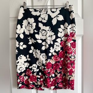 White House Black Market Floral Pencil Skirt